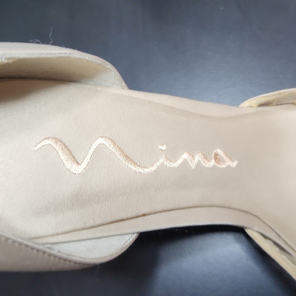 Beautiful Nina dress pumps with crystals - size 7.5 - Picture 6 of 9